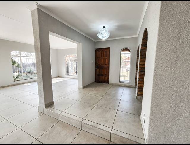 3 BEDROOM HOUSE FOR SALE IN VAALPARK